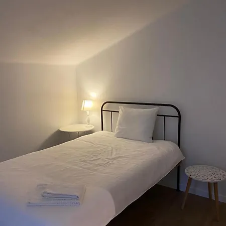 Cozy Surfhouse At Obidos Lagoon 公寓 *