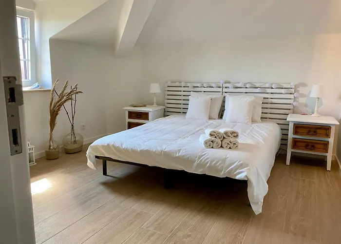 Cozy Surfhouse At Obidos Lagoon